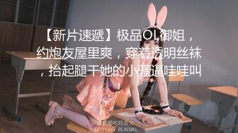 《母子乱伦》趁妈妈喝多找朋友来和妈妈一起玩3P开发她的屁眼