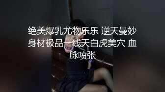    活超棒的少妇，全程露脸人美逼骚激情挨炮，深喉大鸡巴让大哥草了骚穴草菊花，最后来个口爆吞精表情好骚刺激