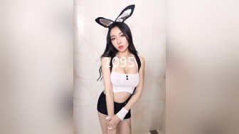 3-31乌克兰月公子_探花约啪纹身白虎妹，女上位啪啪，表情回味无穷