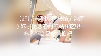 00后清纯女神级萌妹KTV赴约,碎花连衣裙少女感十足