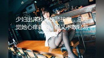 操开档牛仔裤高颜值美女 特别眼睛漂亮的美女更让我想射脸上 很有征服感 最后吞精