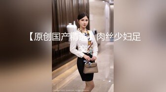 学校女厕全景偷拍16位漂亮学妹各种姿势嘘嘘 (3)