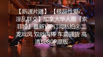 国内某菜市场 城管掀翻了肉贩的摊位 惹的肉贩操刀反抗 追得城管满大街乱跑！